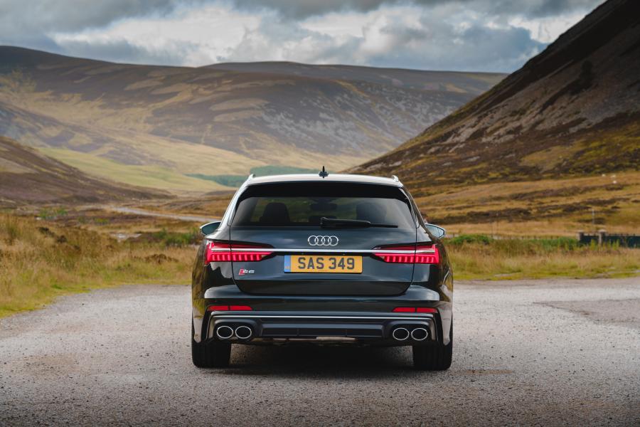 Audi S6 Avant TDI (C8) 2019 года  (UK) (фото 8 из 42)